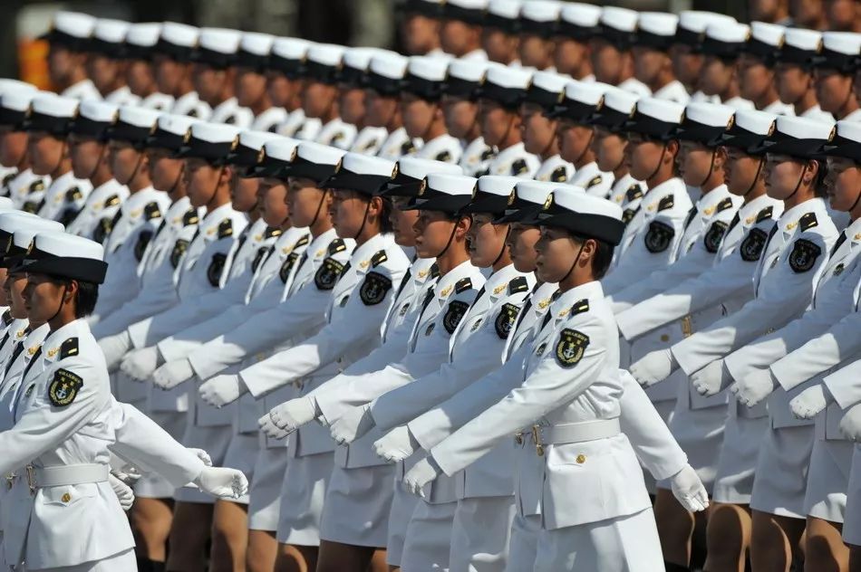 盛大的阅兵盛典，回顾与展望——纪念中国2015大阅兵文章，纪念中国2015大阅兵盛典，回顾与前瞻的壮丽画卷