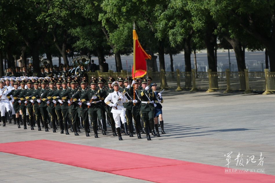 仪仗兵最低身高要求，探讨与解读，仪仗兵身高要求揭秘，标准、探讨与解读