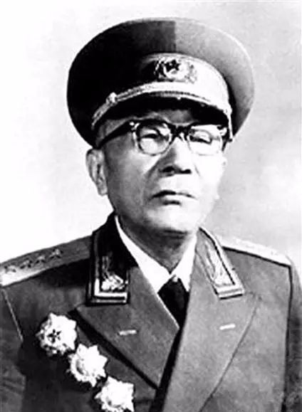 丁晓兵现任职务及其职责与贡献，丁晓兵现任职务的职责与贡献解析