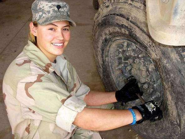 女兵人开洞和不开洞的区别，深度探讨与理解，女兵人开洞与不开洞的区别，深度解析与探讨