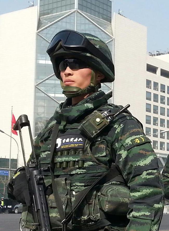 关于能否随便穿21式迷彩服的探讨，关于21式迷彩服穿着规范的探讨