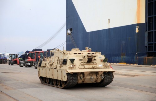 M1A2艾布拉姆斯炮弹，现代战争中的利器，M1A2艾布拉姆斯炮弹，现代战争的致命利器