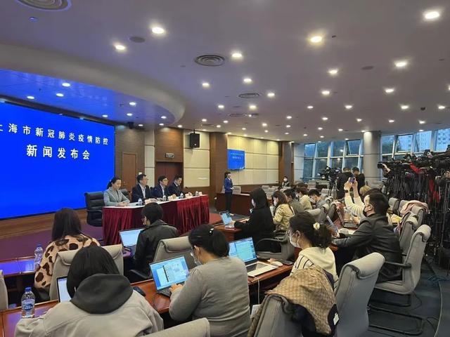 上海今天刚刚发生的重大新闻，城市新动态引领未来发展趋势，上海最新动态，城市新趋势引领未来发展