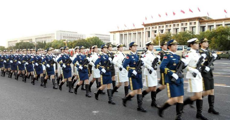 阅兵各方队，展现国家力量与荣耀，阅兵各方队展示国家力量与荣耀风采