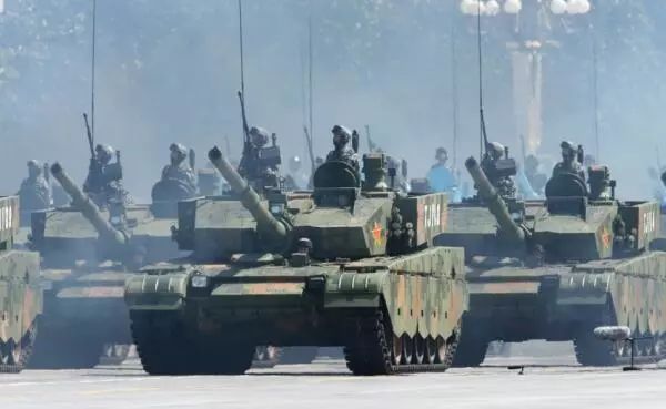 我国2015大阅兵武器装备展示，展现国防实力与科技创新的辉煌篇章，我国国防实力与创新风采的辉煌展示，2015大阅兵武器装备回顾