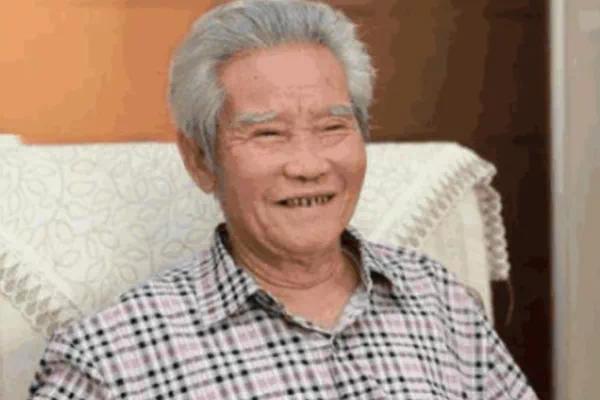 彭士禄在中国的重要地位，一位杰出的科学家和领导者，彭士禄，中国杰出的科学家与领导者，国家之重要支柱