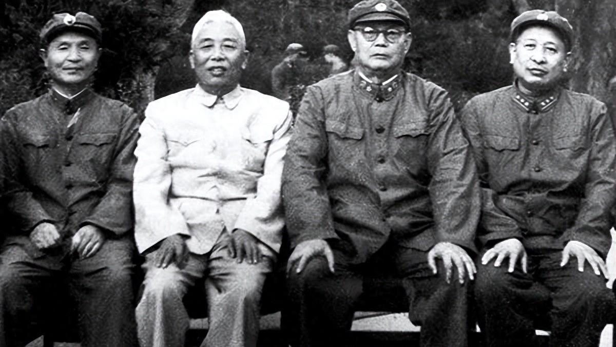 抗美援朝战争中的志愿军司令员和政治委员名单，抗美援朝战争中的英雄群体，志愿军司令员与政治委员名单全解析