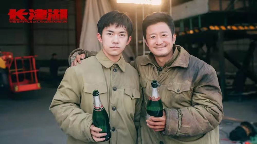 长津湖2021吴京版，战火中的英雄传奇，长津湖战火英雄传奇，吴京版传奇故事