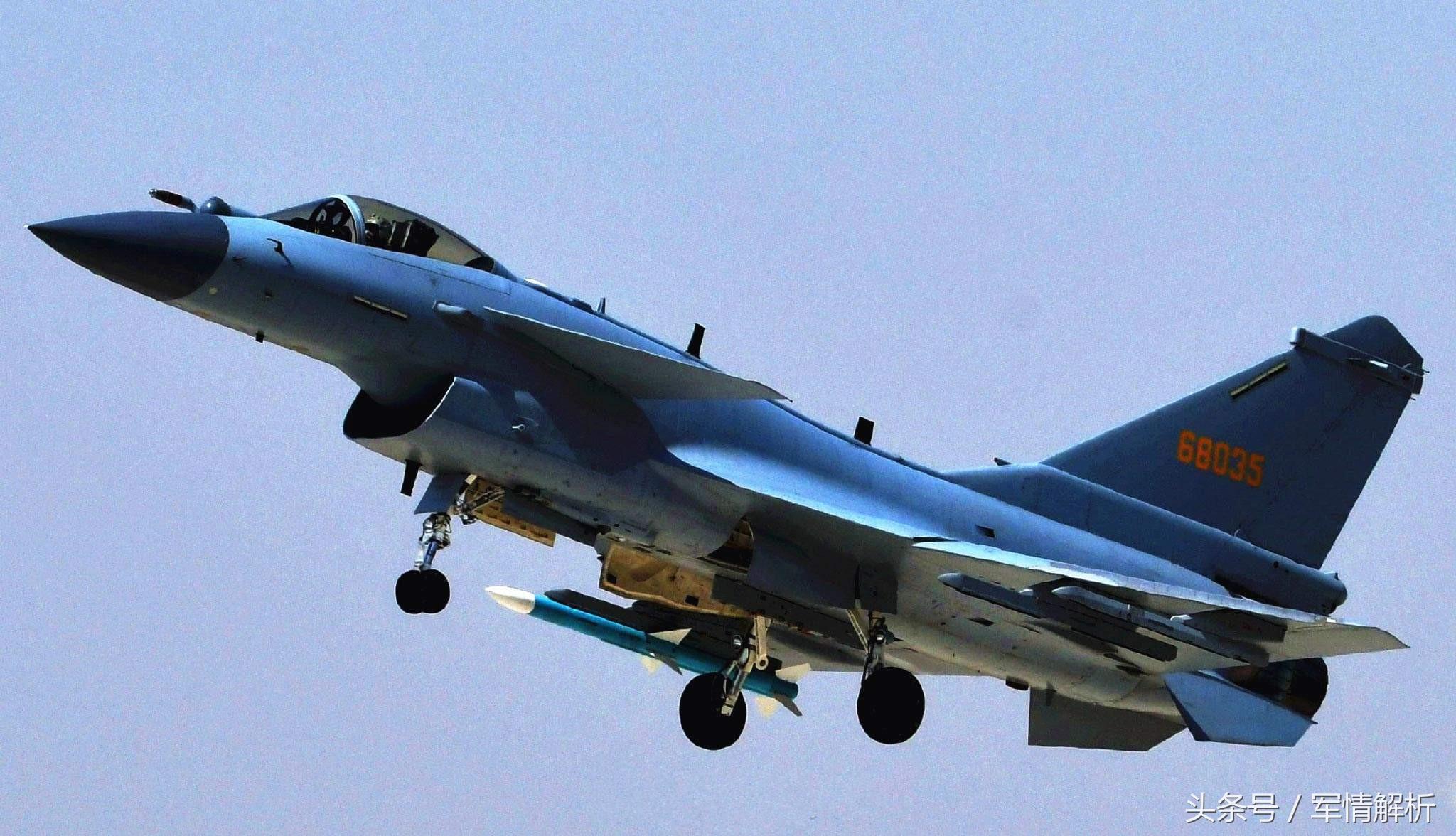 歼-16与F-22，究竟谁更厉害？，歼-16与F-22性能对比，谁更占优势？