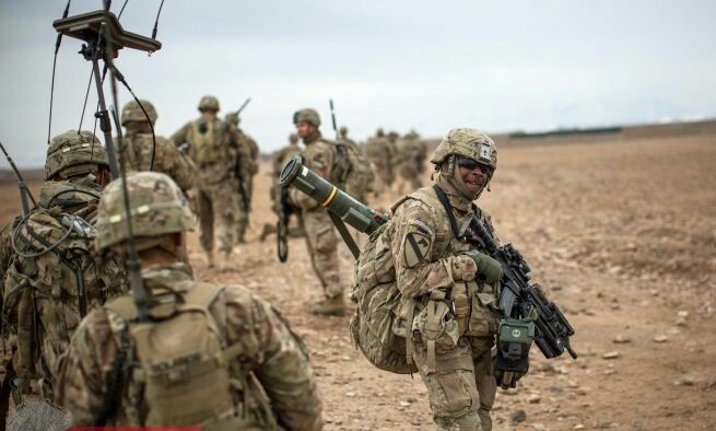 美国海军单兵装备，现代化军事力量的体现，美国海军单兵装备，现代化军事力量的缩影