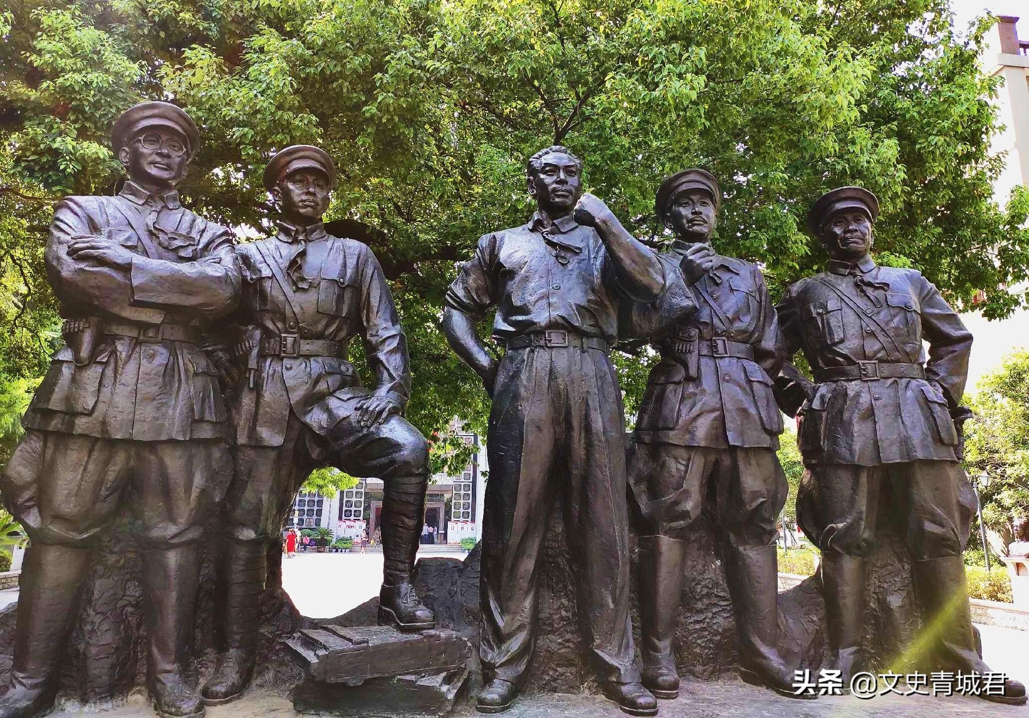 中国人民解放军军旗确定时间