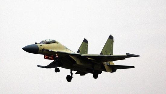 歼-16，中国新一代空中力量的杰出代表，歼-16，中国新一代空中力量的璀璨明珠