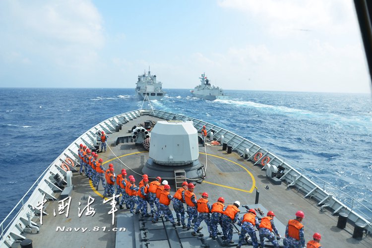 南海舰队驱逐舰爆炸事件，回顾与反思，南海舰队驱逐舰爆炸事件回顾与反思，原因、影响与教训分析