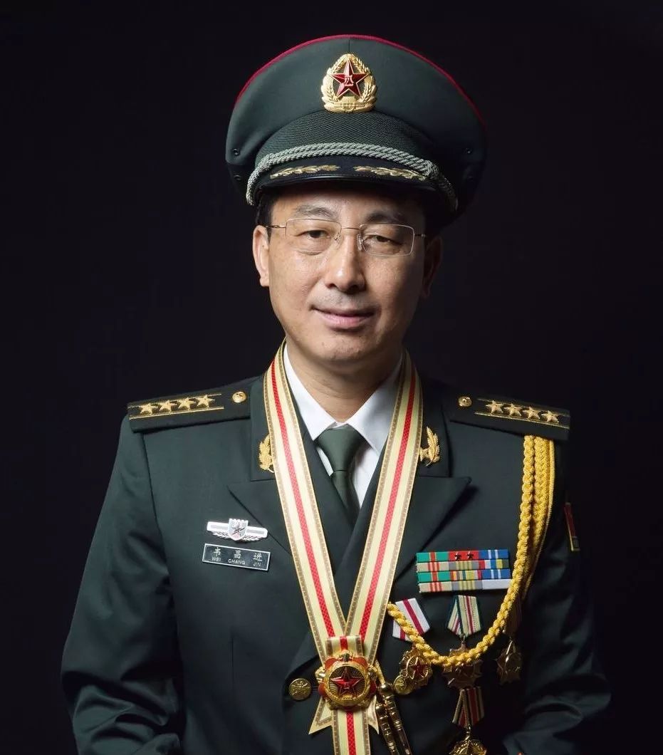 八一勋章英模风采录全文，八一勋章英模风采录，荣耀与担当的见证