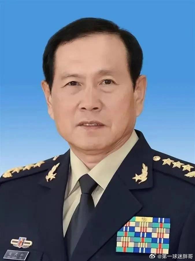 国防部长级别高，职责、地位及其重要性，国防部长职责重大，地位、职责及其重要性解析