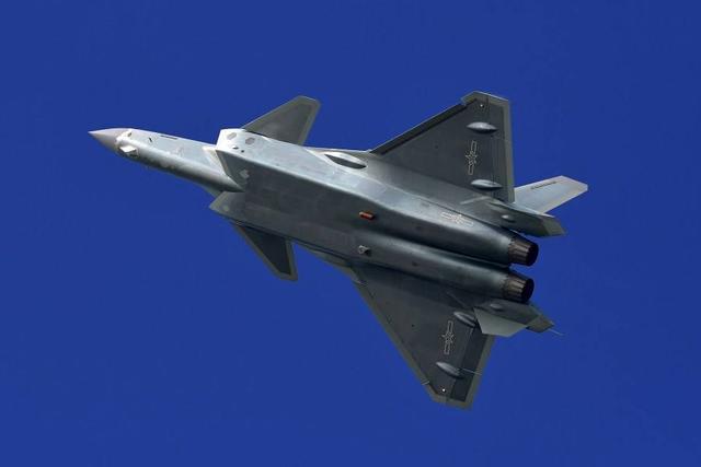 歼-16与F-35，空中力量的对比与探讨，歼-16与F-35，空中力量对比及探讨