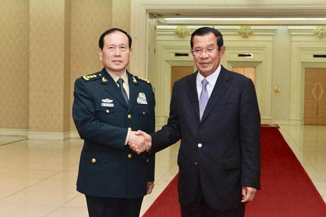 丁晓兵接受中国青年记者采访，军旅生涯与社会责任，丁晓兵谈军旅生涯与社会责任，接受中国青年记者独家专访