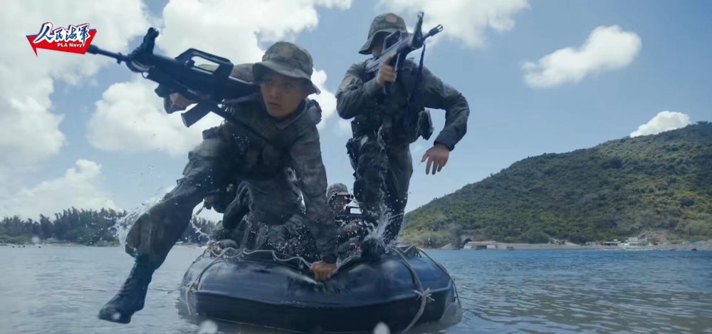 蛟龙突击队对决海豹突击队实战，蛟龙突击队与海豹突击队实战对决揭秘
