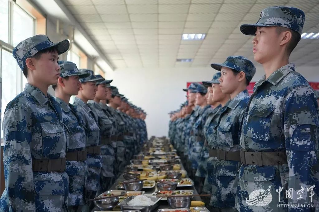 女兵扎军用武装带，力量与荣耀的象征，女兵扎军用武装带，力量与荣耀的彰显