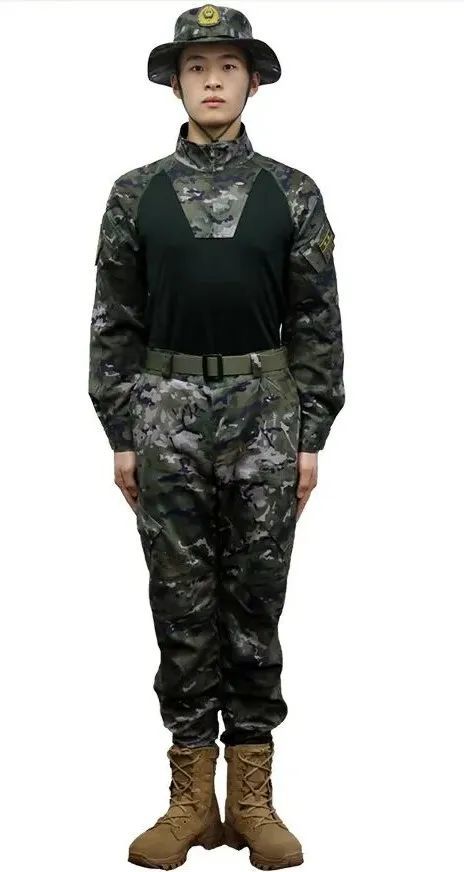 武警穿迷彩服吗，解析武警迷彩服的起源与发展，武警迷彩服的起源、发展与解析，揭秘武警部队的迷彩服传统