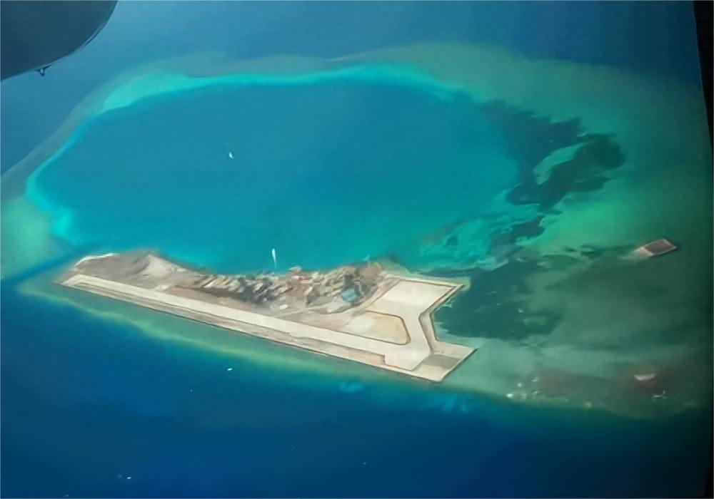 黄岩岛在地图上的位置及其重要性，黄岩岛地理位置与重要性解析