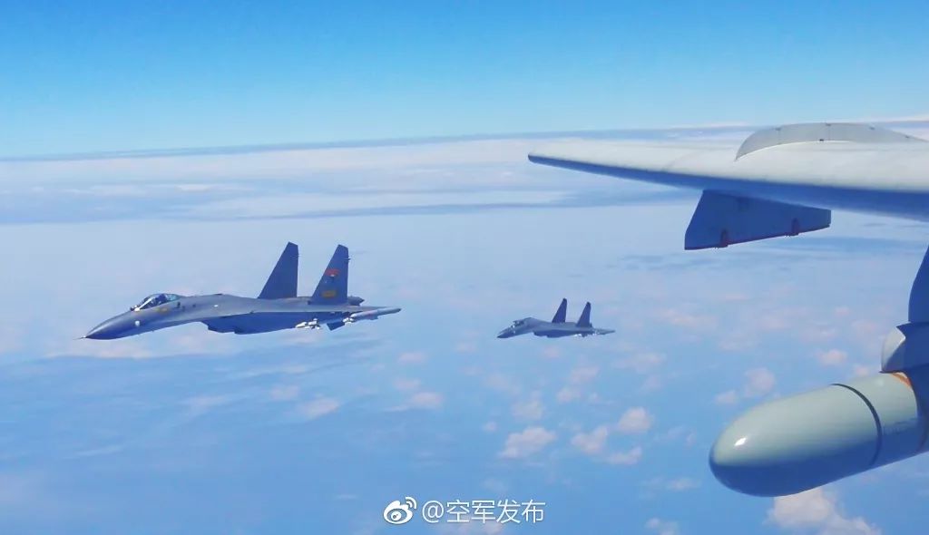 中国空军力量2022，迈向新时代的蓝天守护者，中国空军力量2022，新时代蓝天守护者的壮丽征程