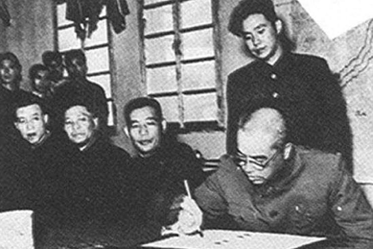 国防历史给我们的启示结语，国防历史的启示，汲取经验，筑牢未来安全防线