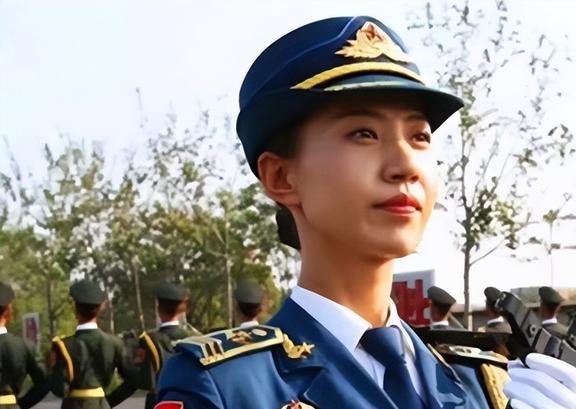 三军仪仗队女兵程诚身高揭秘，新时代女性的风采与荣耀，三军仪仗队女兵程诚身高揭秘，展现新时代女性的风采与荣耀