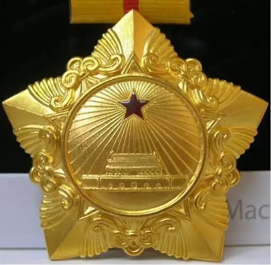 致敬解放勋章获得者，荣耀与担当的象征，致敬解放勋章获得者，荣耀担当的象征