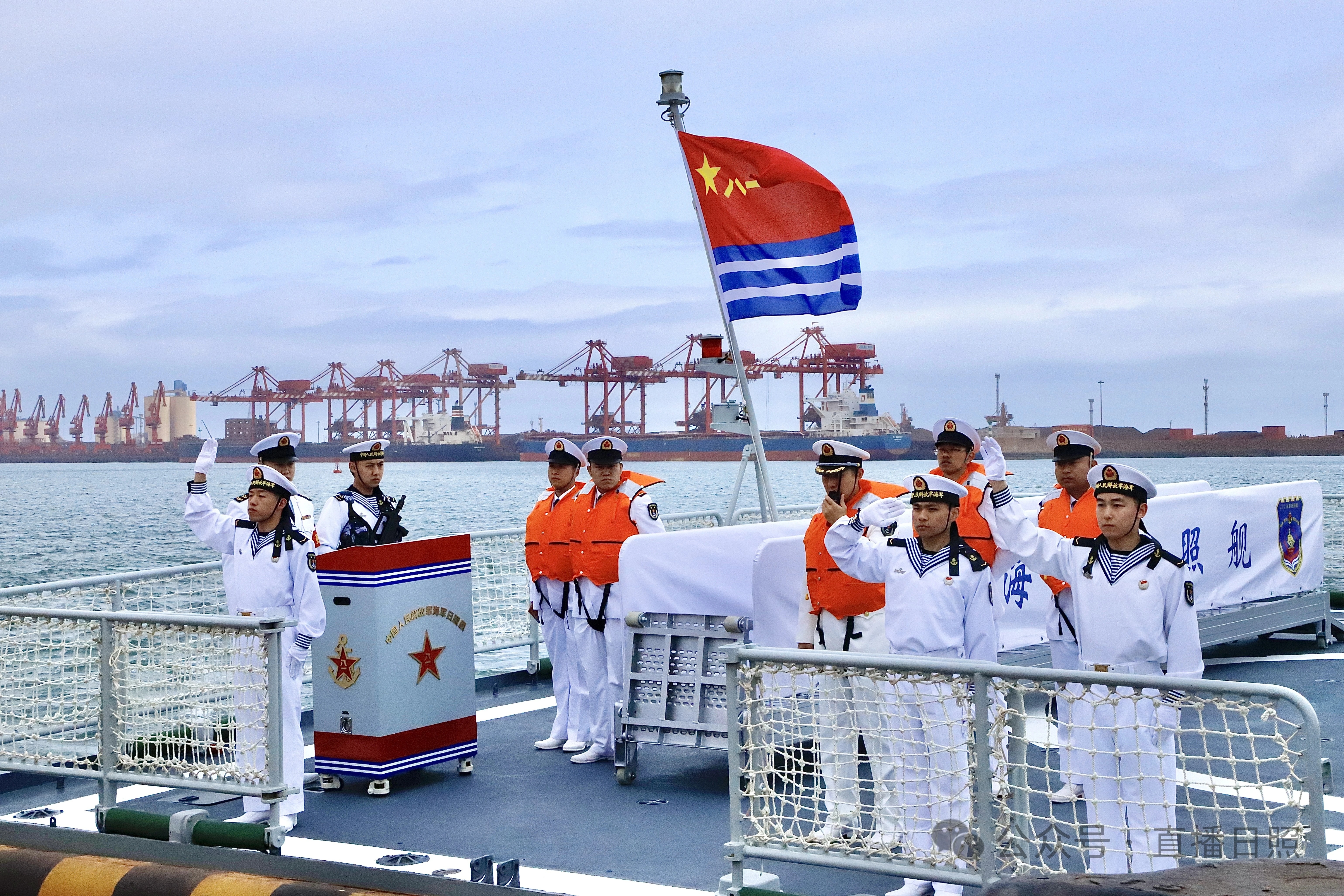 人民海军与国家记忆，七十年辉煌历程，人民海军七十年辉煌历程与国家记忆共铸辉煌