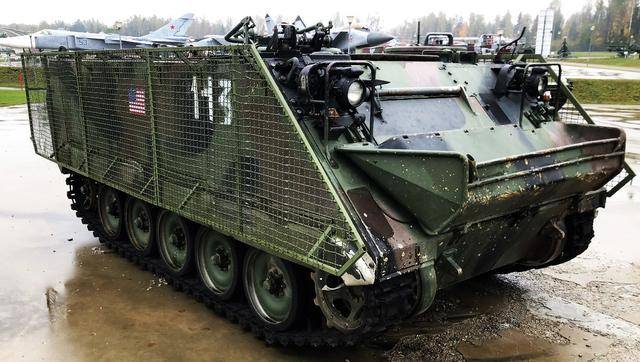 M113轻装甲运兵车，历史、特点与现代应用，M113轻装甲运兵车，历史沿革、特点解析与现代应用探讨
