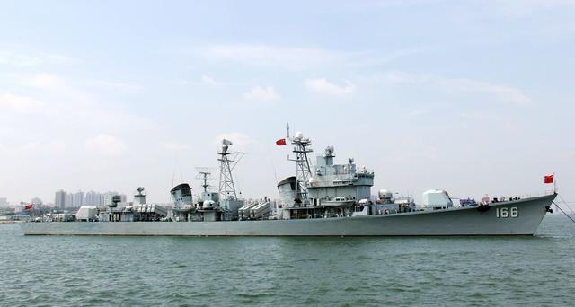关于我国海军舰艇辽宁舰之166舰的退役情况分析，辽宁舰（166舰）退役情况深度解析