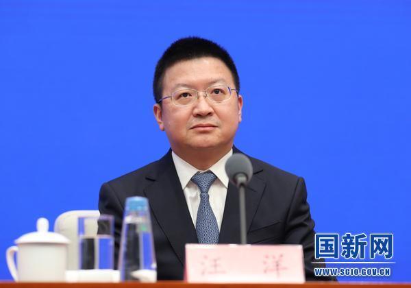 总装备部副部长何玉彬，引领科技强军，铸就国防盾牌，科技强军引领者何玉彬副部长，铸就国防坚实盾牌