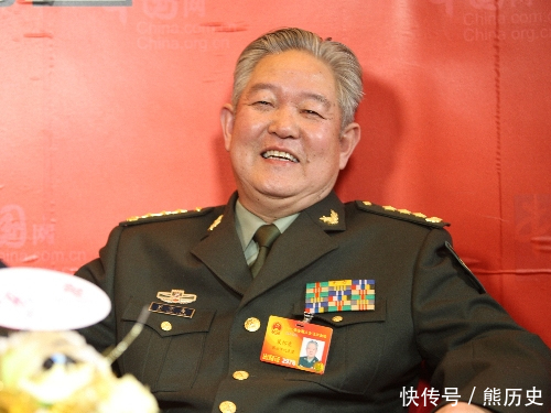 国防大学校长为什么是上将，解析军衔与职务的关联，国防大学校长军衔为上的解析，军衔与职务的关联探究