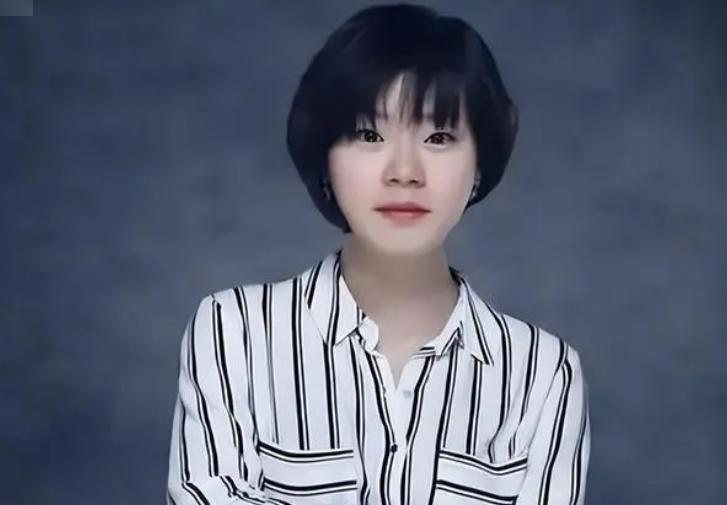 国庆阅兵中的璀璨明珠，女兵王小寒，国庆阅兵中的璀璨明珠，女兵王小寒的荣耀时刻
