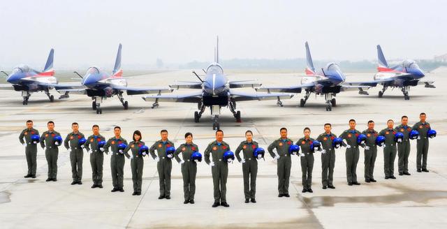 中国空军的成立，历史沿革与发展概述，中国空军成立史，沿革与发展概述