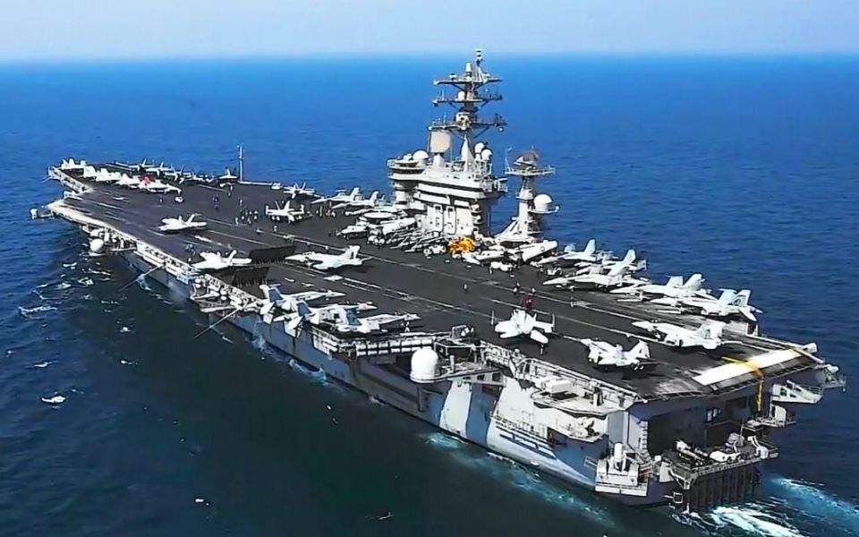 美国航空母舰的排水量，揭示力量的背后，美国航空母舰排水量揭秘，力量之源