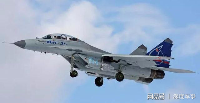 苏35与F16，哪一款战斗机更先进？，苏35与F16战斗机性能对比，哪款更先进？