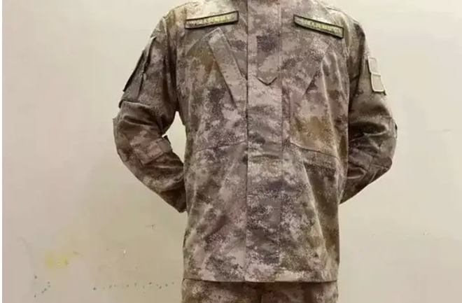 星空迷彩服介绍，时尚与军事元素的完美结合，星空迷彩服，时尚与军事元素的完美融合介绍