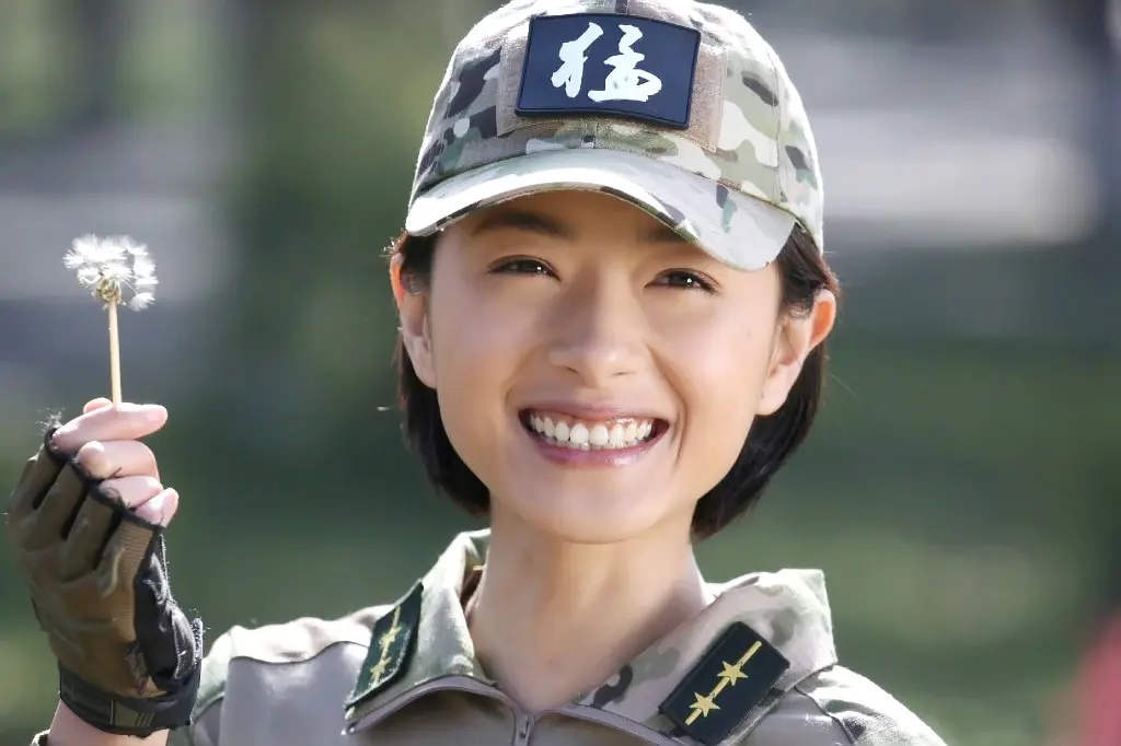 中国女特种兵冯霞传奇小说，冯霞，中国女特种兵的传奇故事