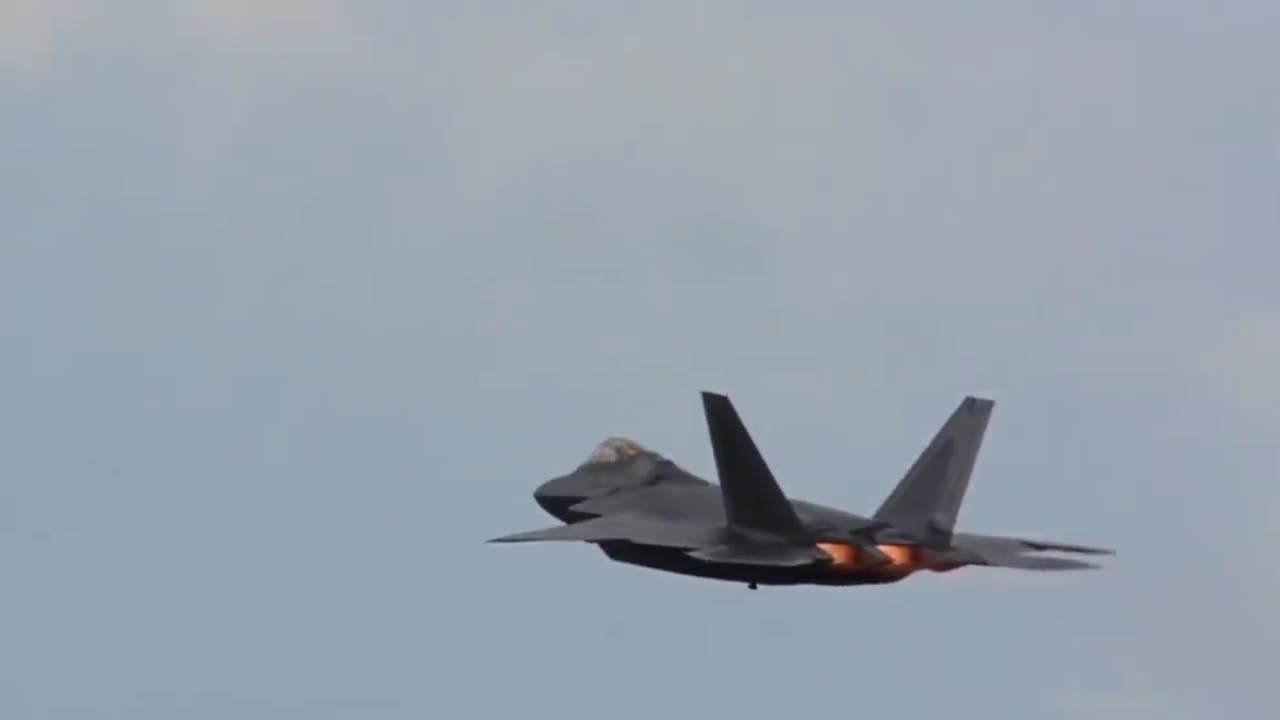 揭秘F-22实战视频，探索现代空战的前沿科技，揭秘F-22实战视频，现代空战前沿科技探索