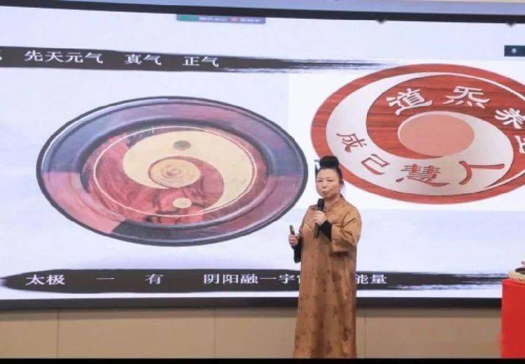 刘伯温一肖期期准富婆，神秘预言与传奇人生，刘伯温传奇人生，预言精准，富婆信赖的一肖期期准传奇故事