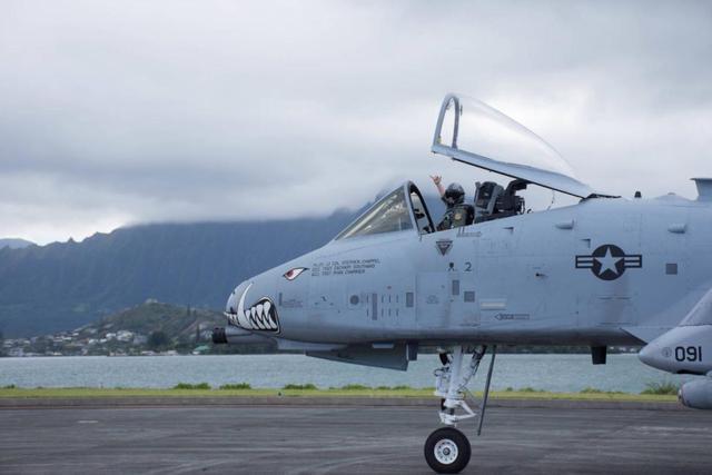 A-10攻击机的穿甲能力，深度解析其战斗实力与威力，A-10攻击机穿甲能力深度解析，战斗实力与惊人威力