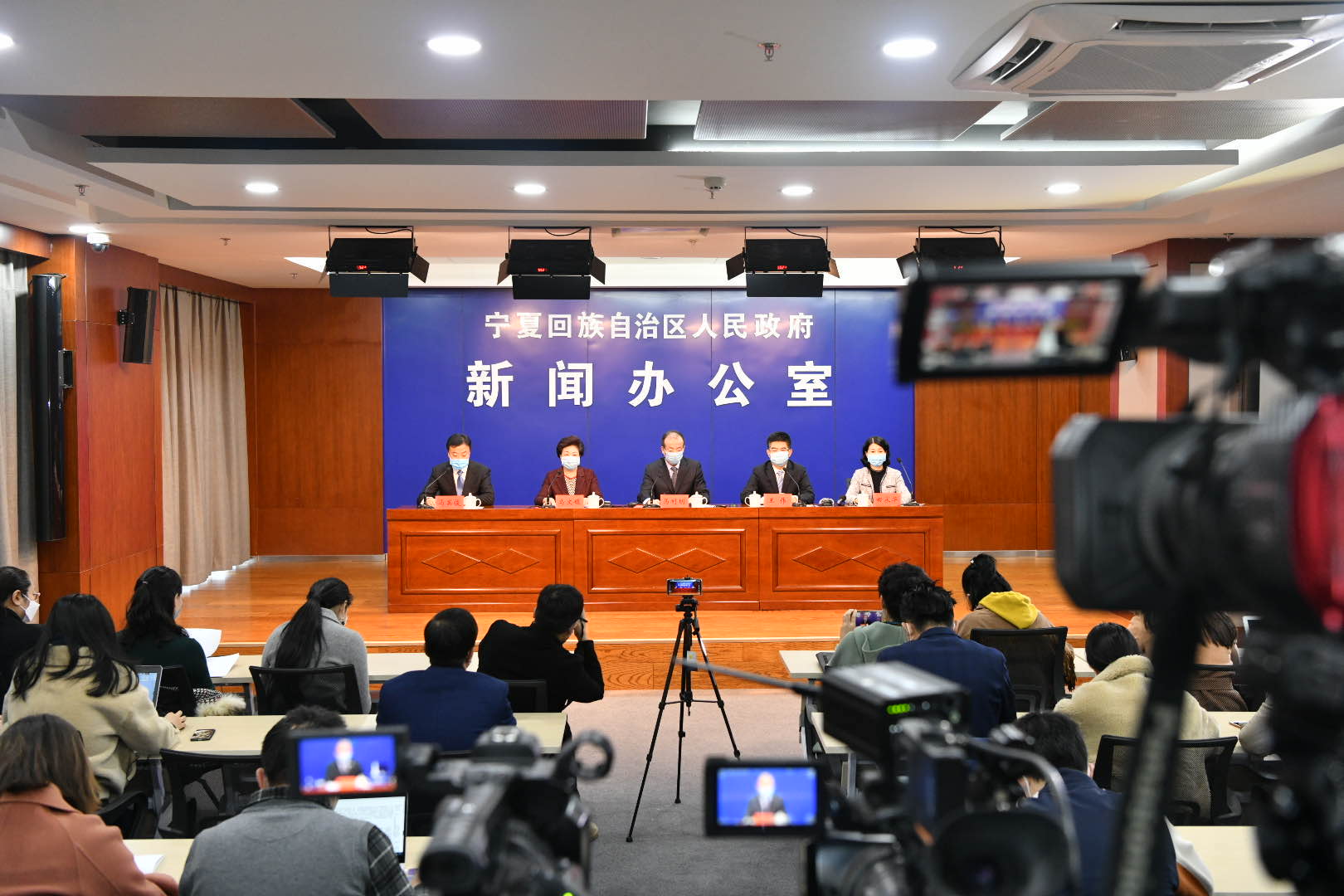 新闻发布会时间的选择与策略，新闻发布会时间选择与策略探讨