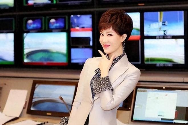 王月，军事报道中的璀璨星辰，王月，军事报道中的闪耀之星