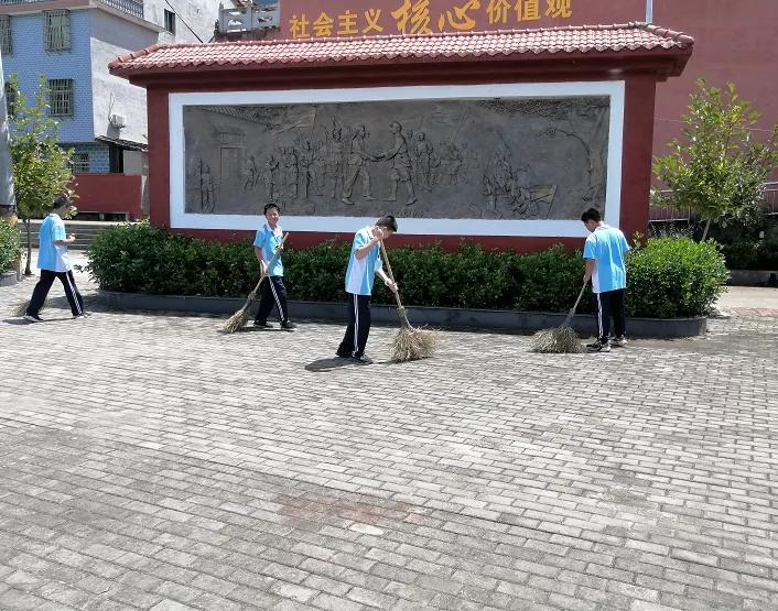 最新一周新闻摘要，一周新闻摘要概览