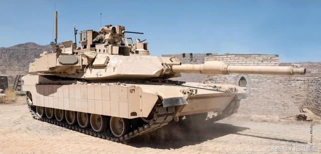 M1A2艾布拉姆斯，第三代主战坦克的杰出代表，M1A2艾布拉姆斯，第三代主战坦克的翘楚