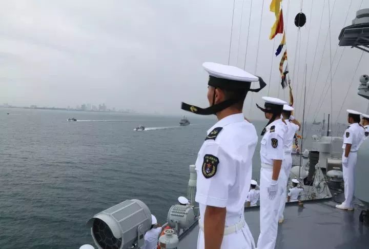 郑州舰舰长韦晓慧
