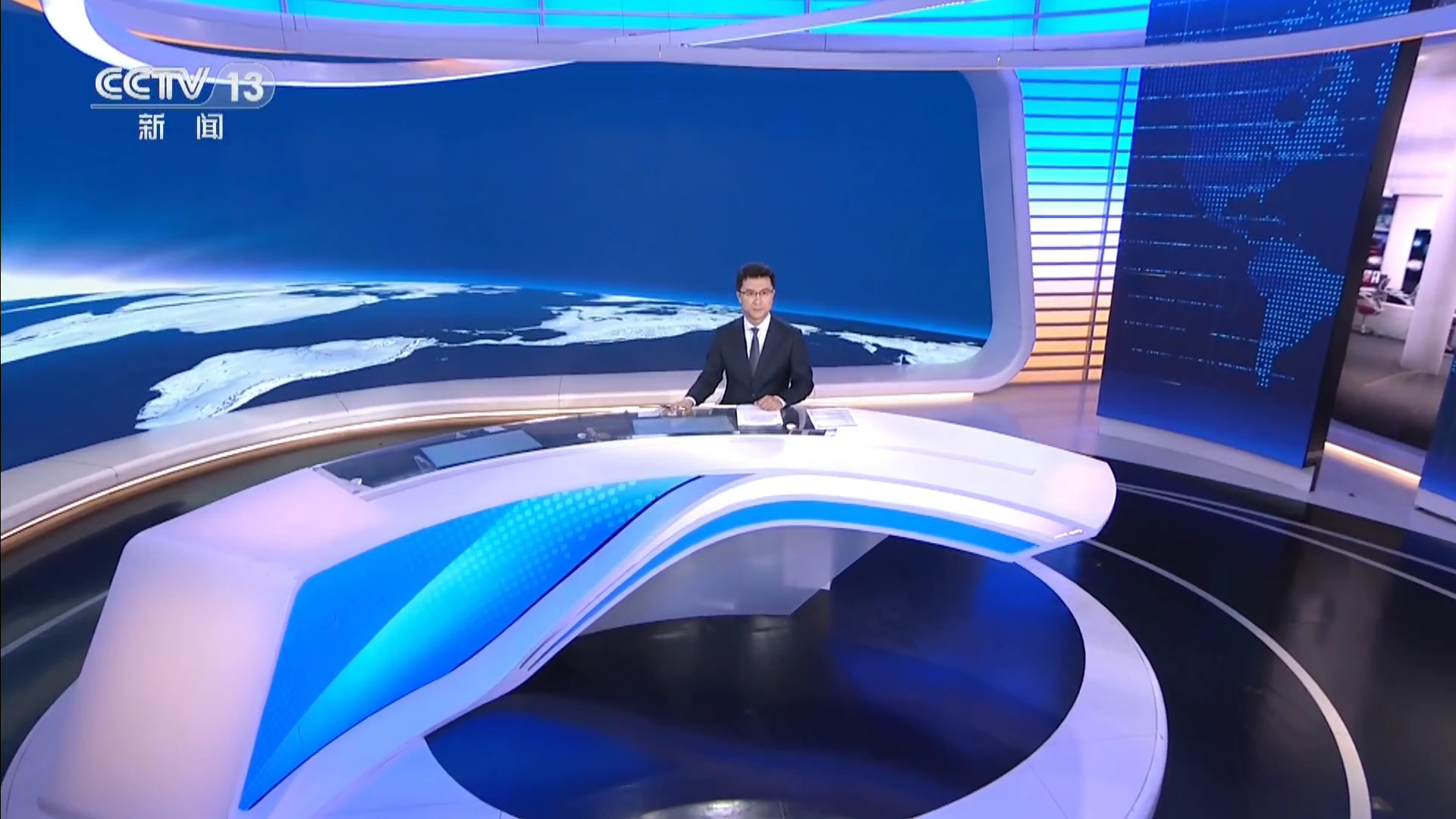 CCTV新闻直播，传递信息，展现时代风貌，CCTV新闻直播，时代风貌的传递者