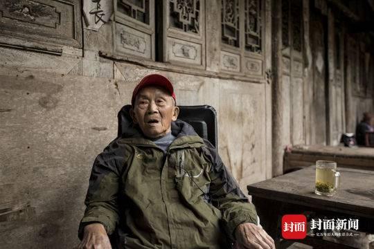 重温历史荣光，2015抗战胜利大阅兵免费播放，重温历史荣光，抗战胜利大阅兵免费播放回顾 2015年纪念版